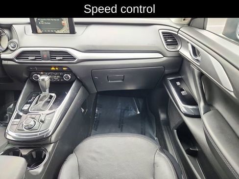 Used 2018 MAZDA CX-9 Touring w/ Touring Premium Package image 23