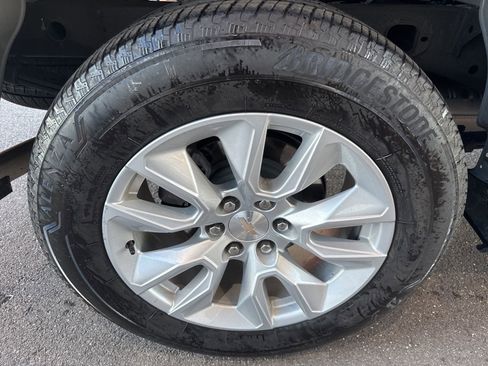 Used 2024 Chevrolet Silverado 1500 Custom image 13