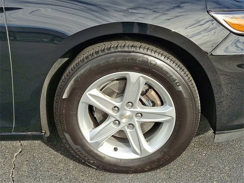 Certified 2025 Chevrolet Malibu LS image 8