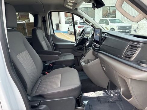 Used 2023 Ford Transit 350 XLT image 21