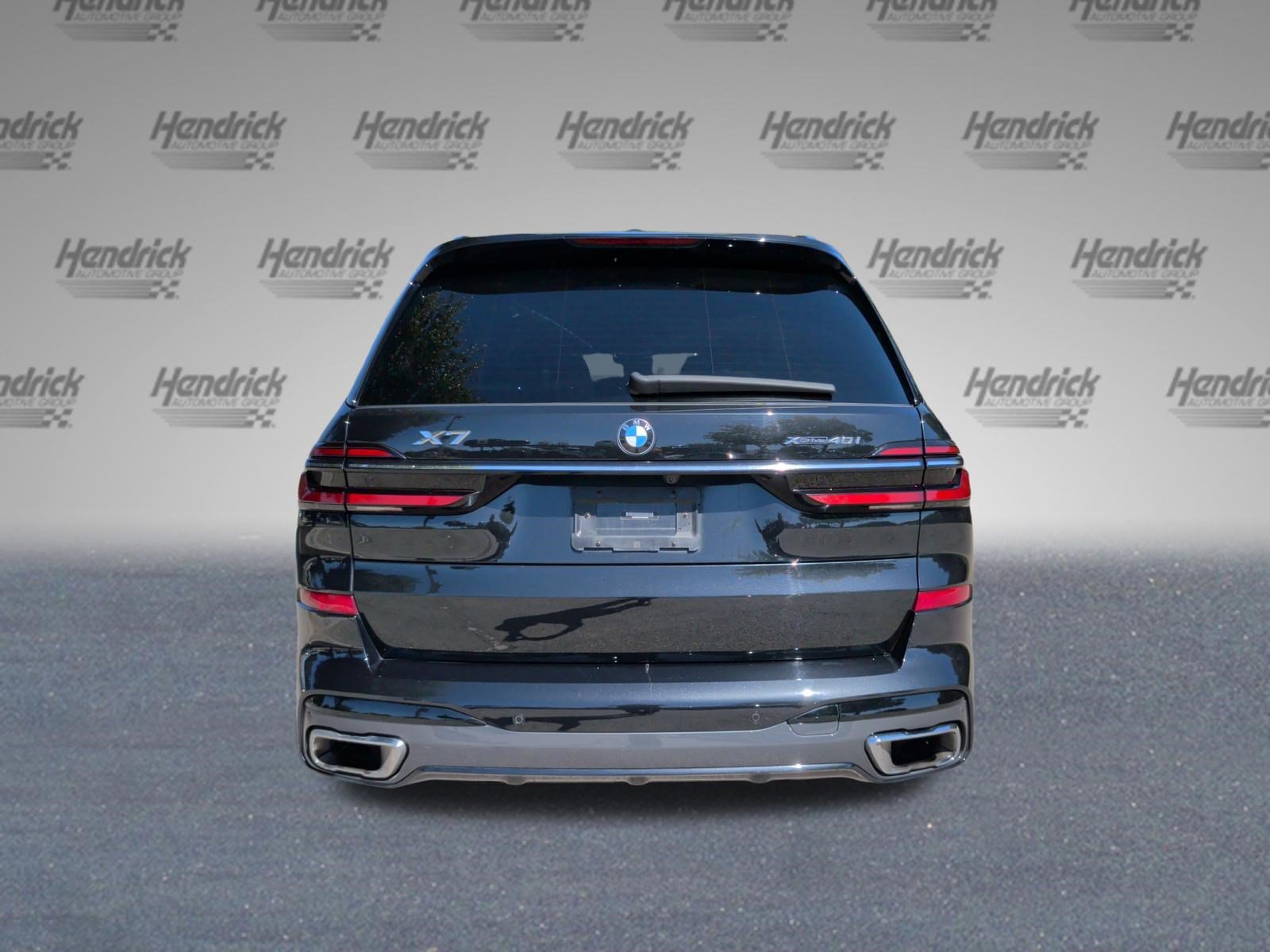 Used 2023 BMW X7 xDrive40i w/ M Sport Package AWD/4WD image 8