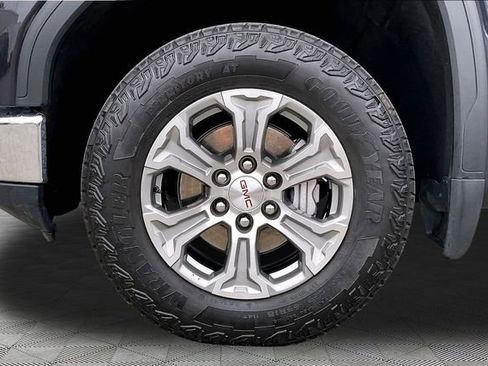 Used 2024 GMC Sierra 1500 SLE w/ X31 Off-Road Package image 21