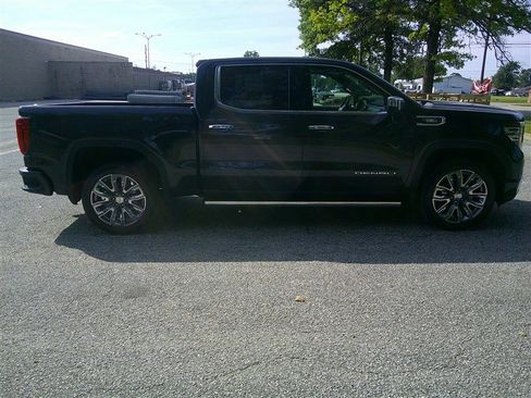 Used 2023 GMC Sierra 1500 Denali w/ Denali Reserve Package AWD/4WD image 6