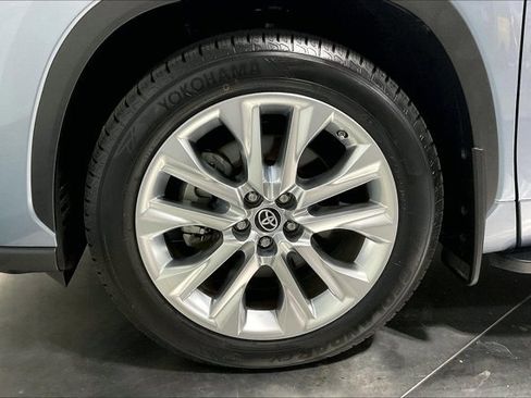 Used 2022 Toyota Highlander Limited image 9