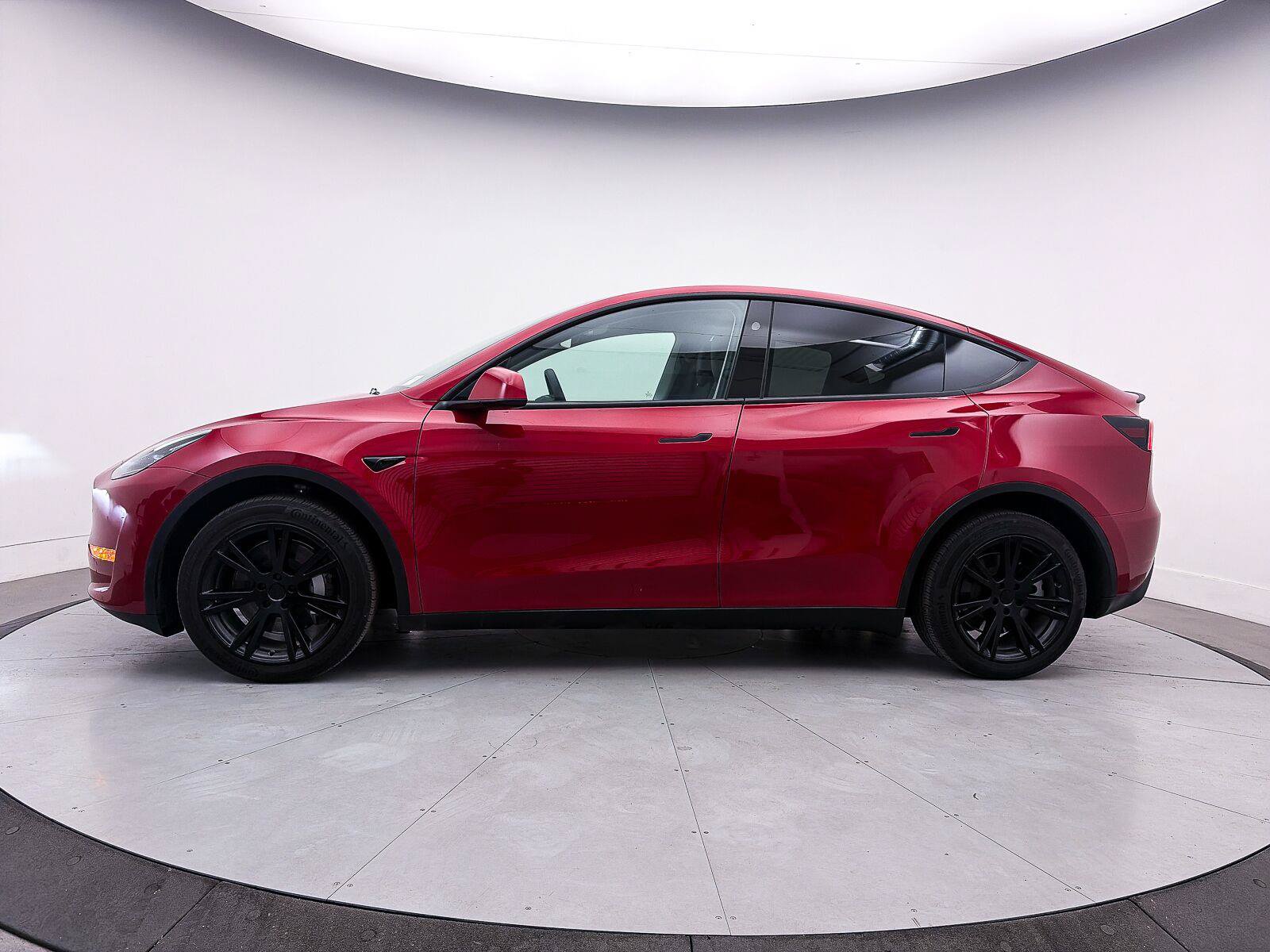 Used 2023 Tesla Model Y Long Range AWD/4WD image 36