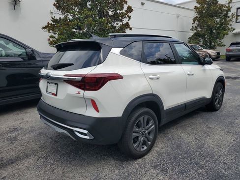 Used 2021 Kia Seltos S FWD image 6