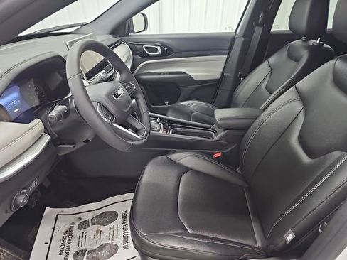 Used 2026 Jeep Compass Limited w/ Mopar All Weather Package AWD/4WD image 34