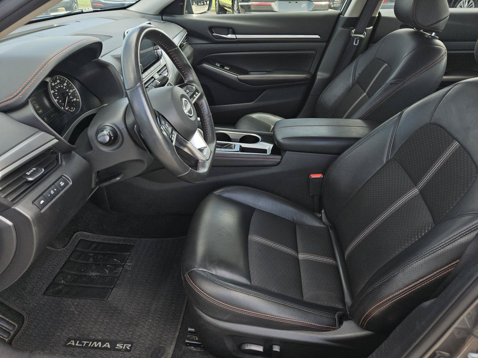 Used 2024 Nissan Altima 2.5 SR FWD image 24