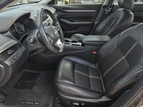 Used 2024 Nissan Altima 2.5 SR FWD image 24