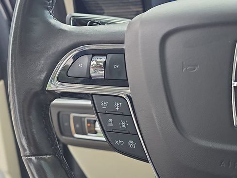 Used 2024 Lincoln Navigator Black Label AWD/4WD image 12