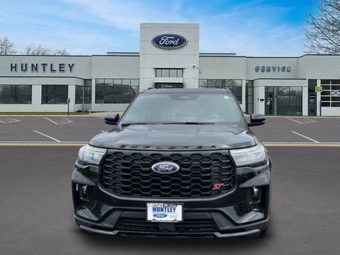 Used 2025 Ford Explorer ST w/ Sun And Sound Package AWD/4WD image 2