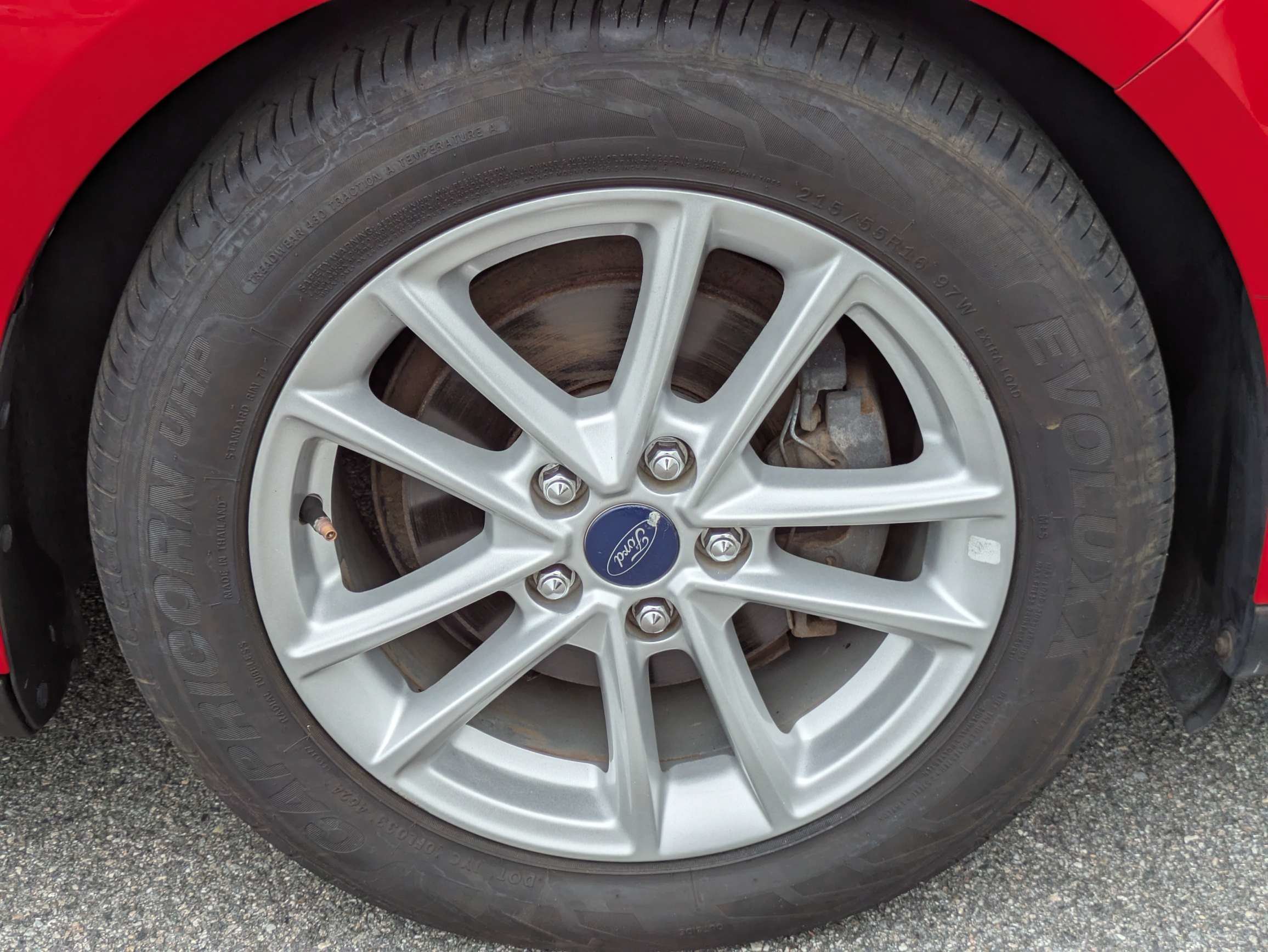 Used 2015 Ford Focus SE FWD image 11