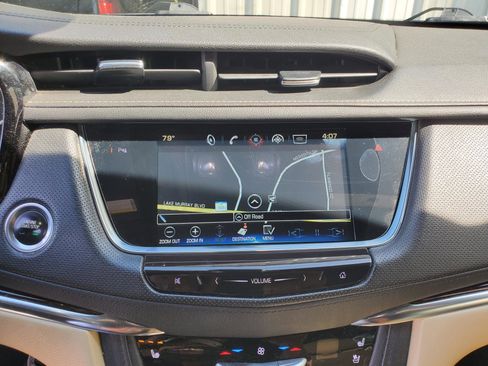 Used 2019 Cadillac XT5 Premium Luxury FWD image 37