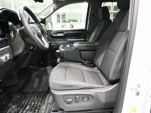 New 2026 GMC Sierra 1500 Elevation image 12
