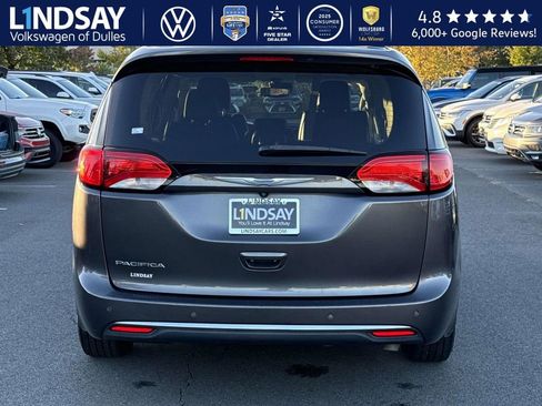 Used 2018 Chrysler Pacifica Touring-L Plus w/ Advanced Safetytec Group image 5