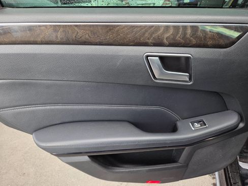 Used 2014 Mercedes-Benz E 350 Sedan image 10