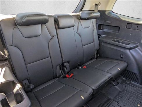 Used 2025 Kia Telluride LX image 21
