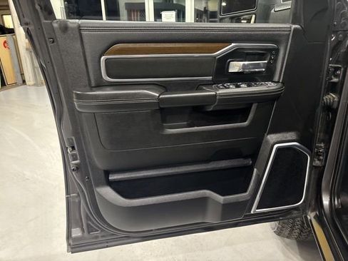 Used 2024 RAM 2500 Laramie image 11