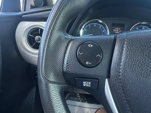 Used 2017 Toyota Corolla L FWD image 19