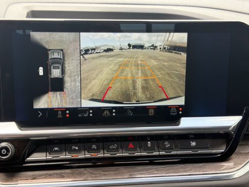 Used 2025 Chevrolet Silverado 1500 LTZ AWD/4WD image 20