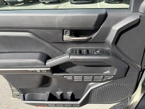 Certified 2025 Toyota Tacoma TRD Sport AWD/4WD image 7