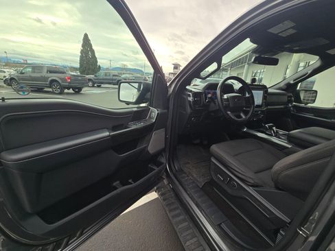 Used 2021 Ford F150 XLT w/ Equipment Group 302A High image 16