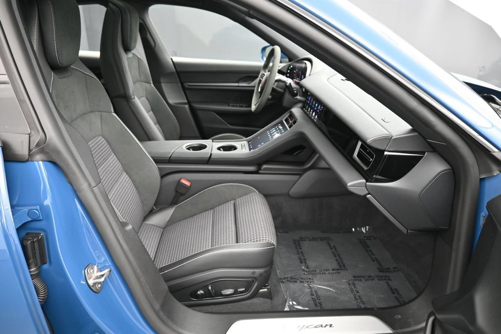 Certified 2026 Porsche Taycan RWD image 29
