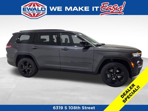 New 2025 Jeep Grand Cherokee L Limited w/ Black Appearance Package AWD/4WD image 25