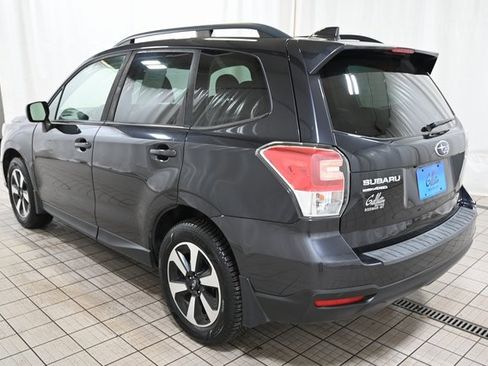 Used 2018 Subaru Forester 2.5i Premium w/ All-Weather Package image 10