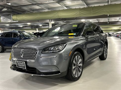 Certified 2022 Lincoln Corsair Reserve w/ Elements Package image 5