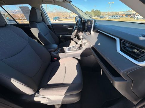 Used 2025 Toyota RAV4 XLE image 35