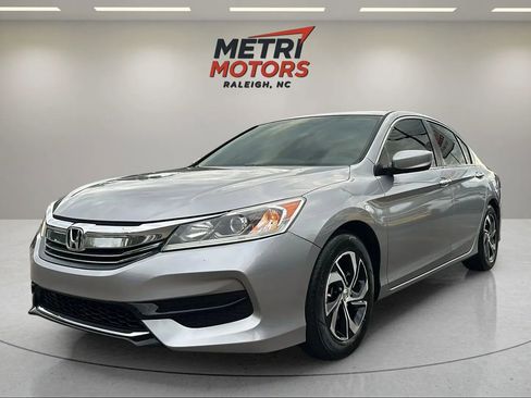 Used 2017 Honda Accord LX image 7