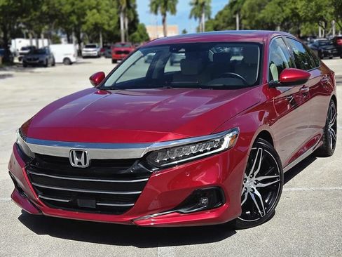 Used 2021 Honda Accord Touring image 3