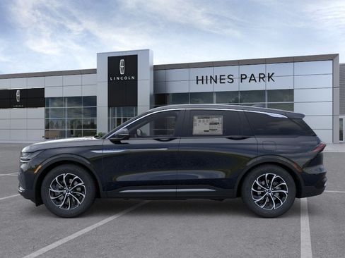 New 2026 Lincoln Nautilus Premier AWD/4WD image 3