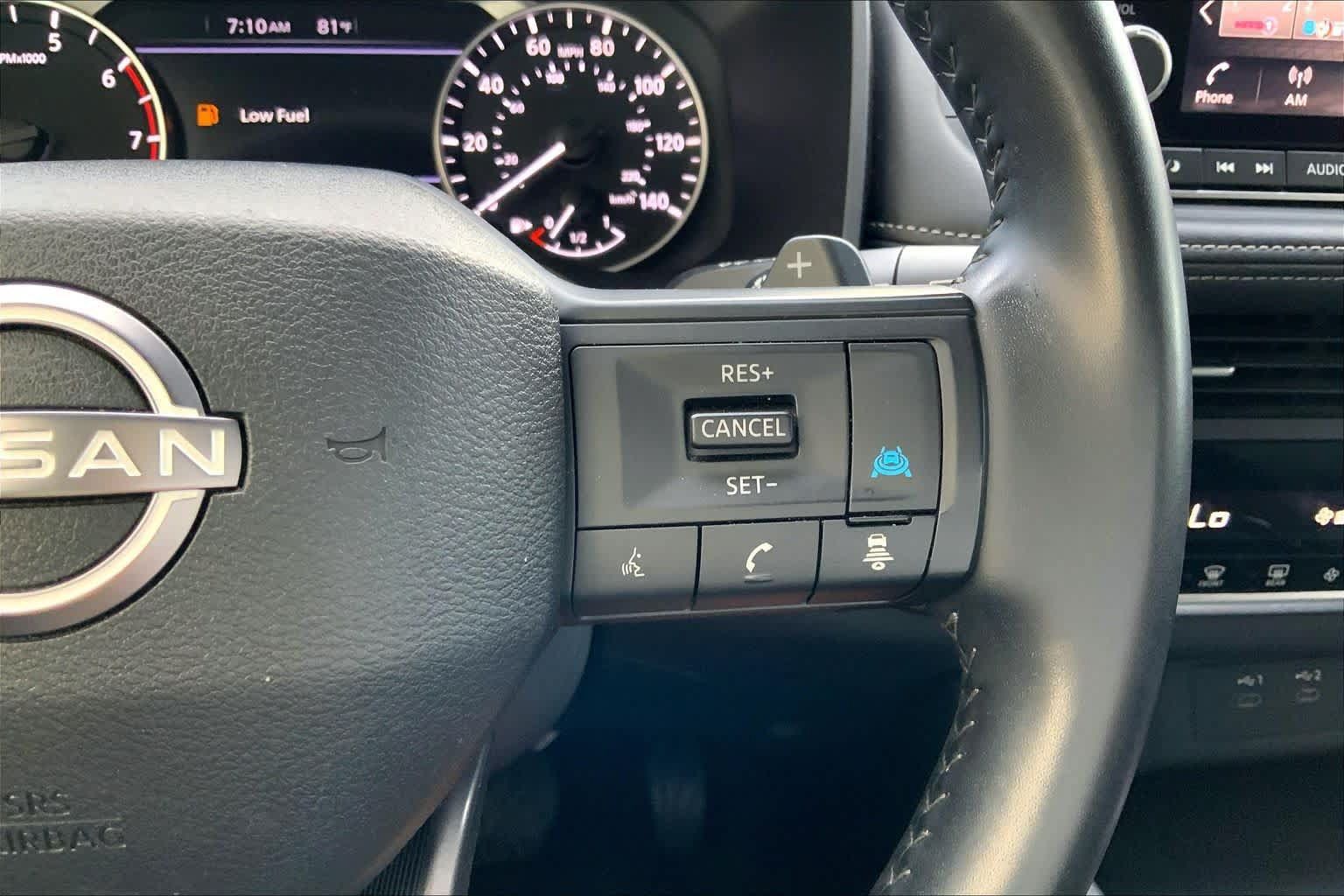 Used 2025 Nissan Rogue SV AWD/4WD image 24
