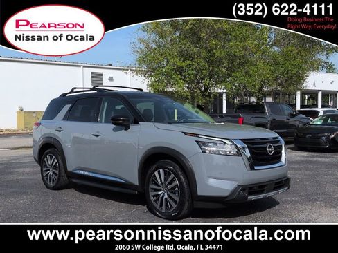 Used 2022 Nissan Pathfinder Platinum w/ Cargo Package FWD image 1