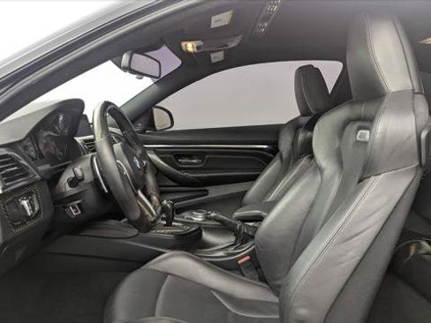 Used 2017 BMW M4 Coupe RWD image 9