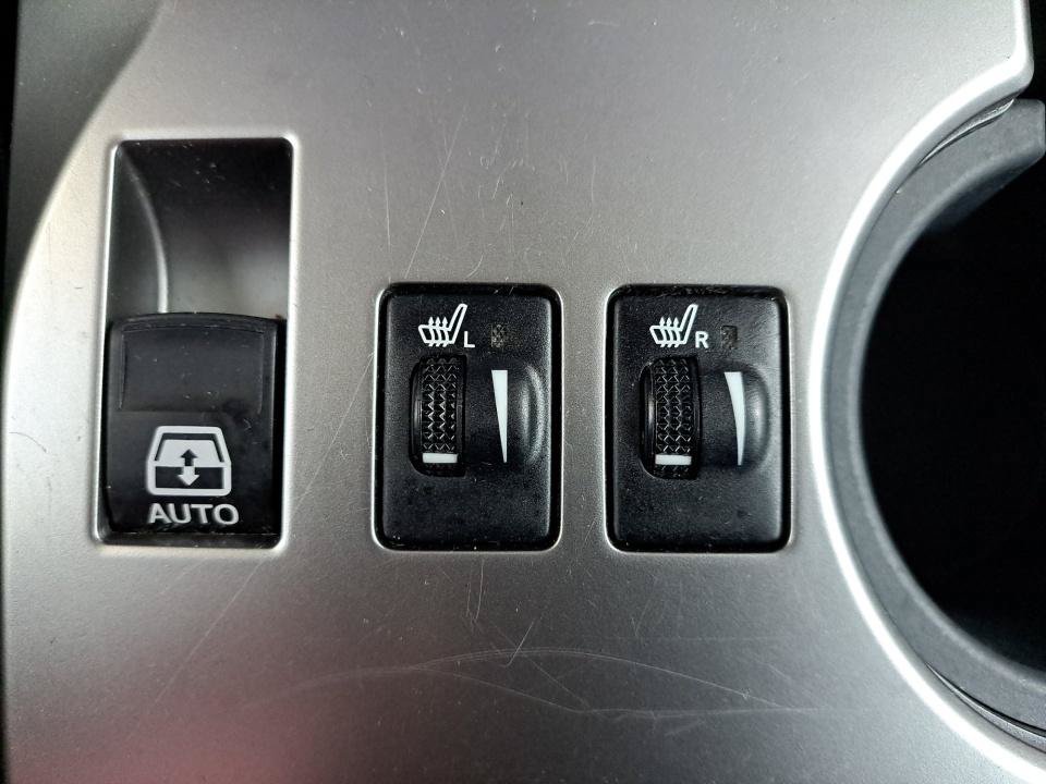 Used 2019 Toyota 4Runner SR5 Premium AWD/4WD image 38