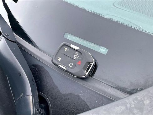 Used 2020 GMC Sierra 2500 AT4 w/ AT4 Premium Package image 11