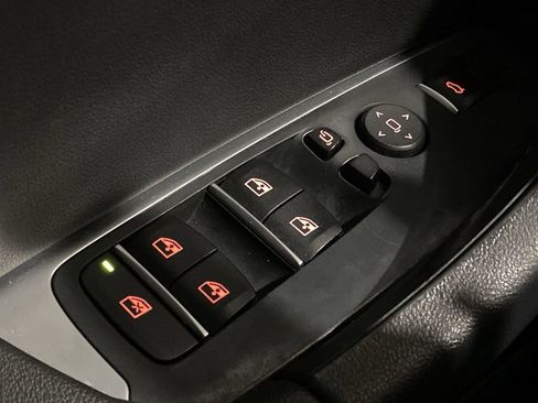 Used 2019 BMW X3 sDrive30i image 9