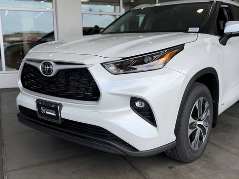 New 2026 Toyota Highlander XLE AWD/4WD image 3