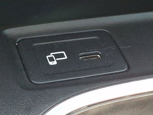 Used 2021 Mercedes-Benz A 220 image 24
