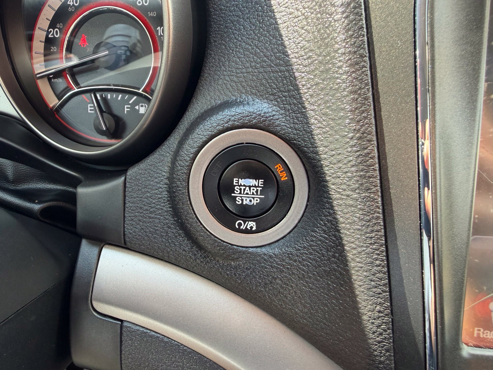 Used 2018 Dodge Journey Crossroad w/ Nav & Sun Group AWD/4WD image 18