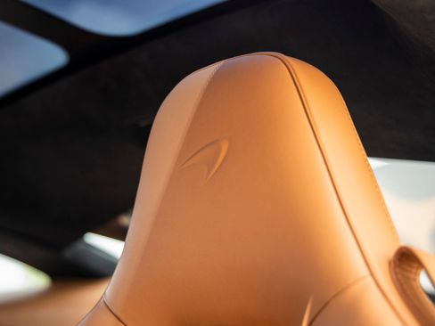 Used 2023 McLaren GT RWD image 26
