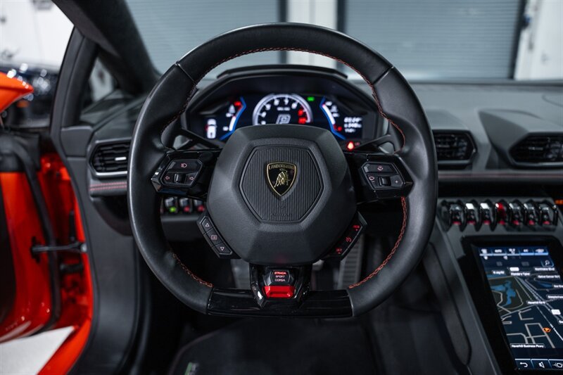 Used 2020 Lamborghini Huracan EVO AWD/4WD image 19