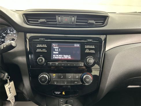 Used 2018 Nissan Rogue Sport S w/ S Appearance Package image 16