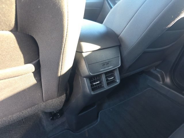 Used 2026 Chevrolet Equinox LT AWD/4WD image 28