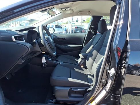 Used 2024 Toyota Corolla LE image 11