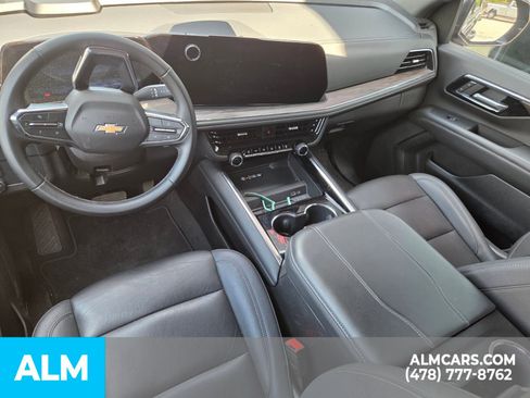 Used 2025 Chevrolet Tahoe LT AWD/4WD image 16