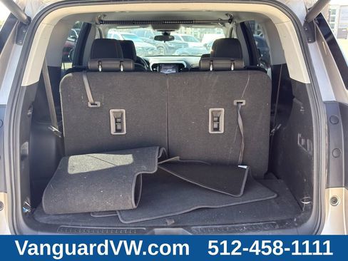 Used 2023 GMC Acadia SLE w/ Driver Convenience Package FWD image 6